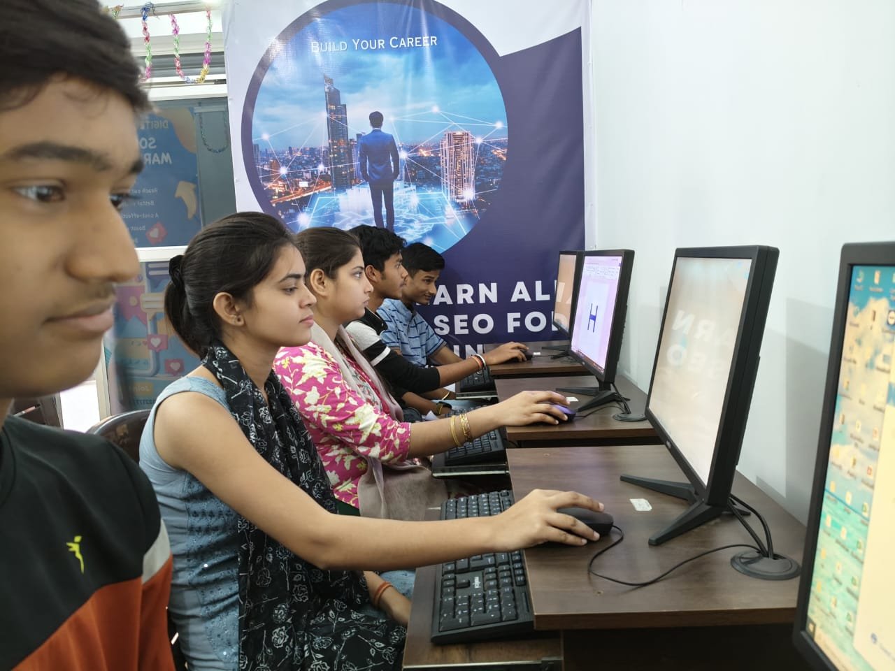 Digitech Computer Centre